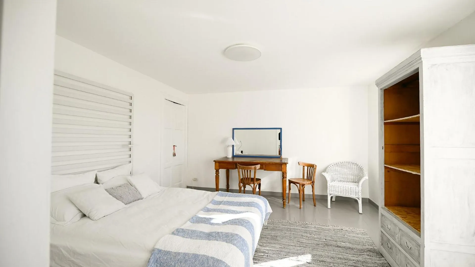 Lake View Cozy Apartment With Small Garden Como Italia